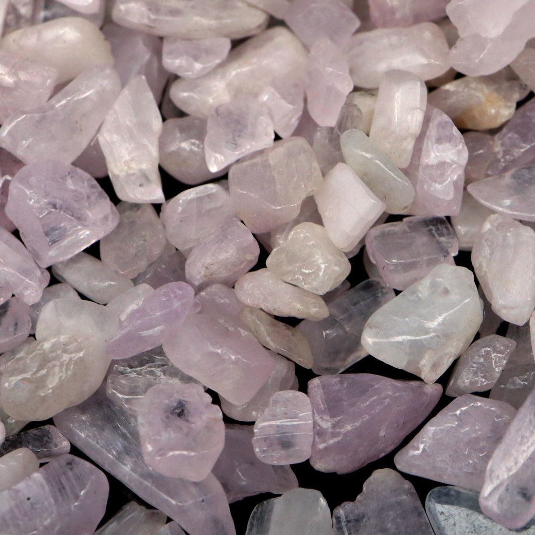 ピンク クンツァイト 小粒 さざれ 100g リシア輝石 天然石 チップ レジン封入に 材料 パーツ 浄化 パワーストーン Kunzite